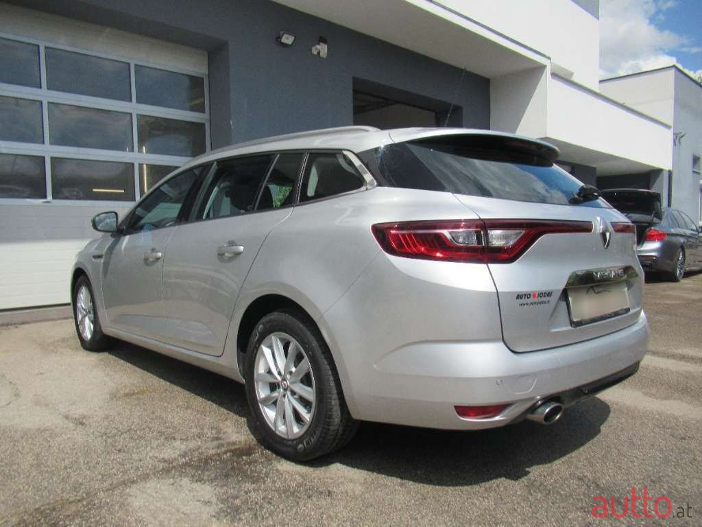 2017' Renault Megane photo #4