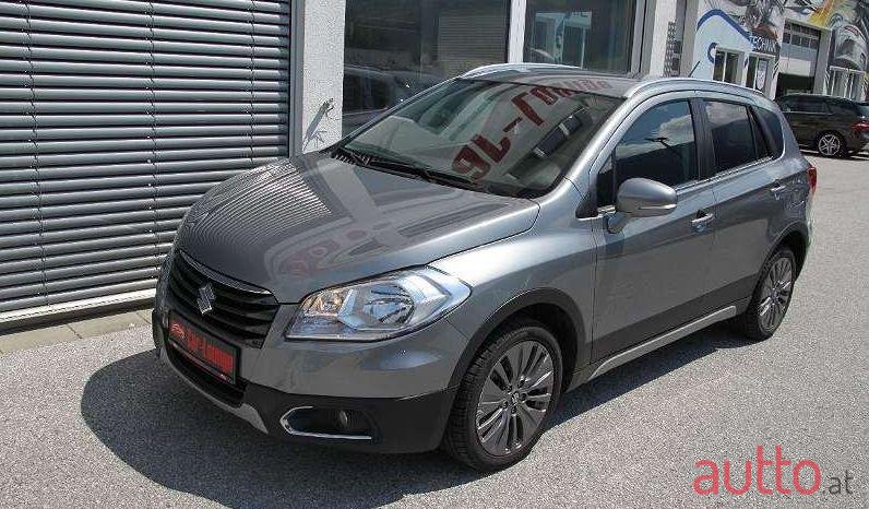 2016' Suzuki SX4 photo #1