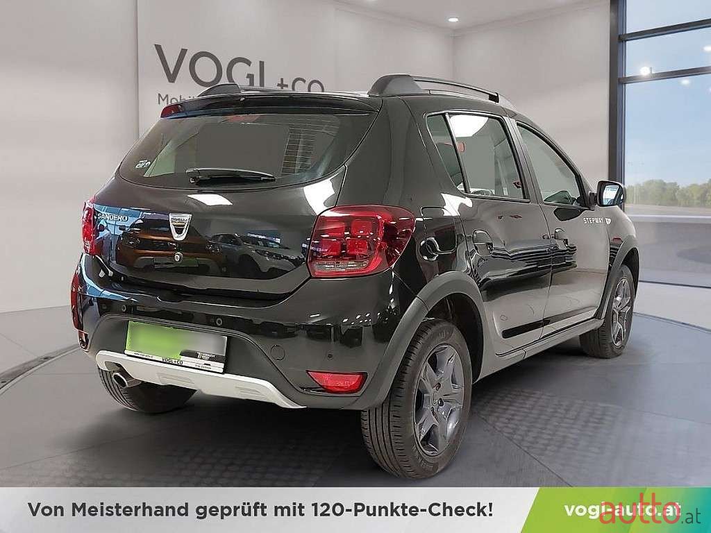 2017' Dacia Sandero photo #3