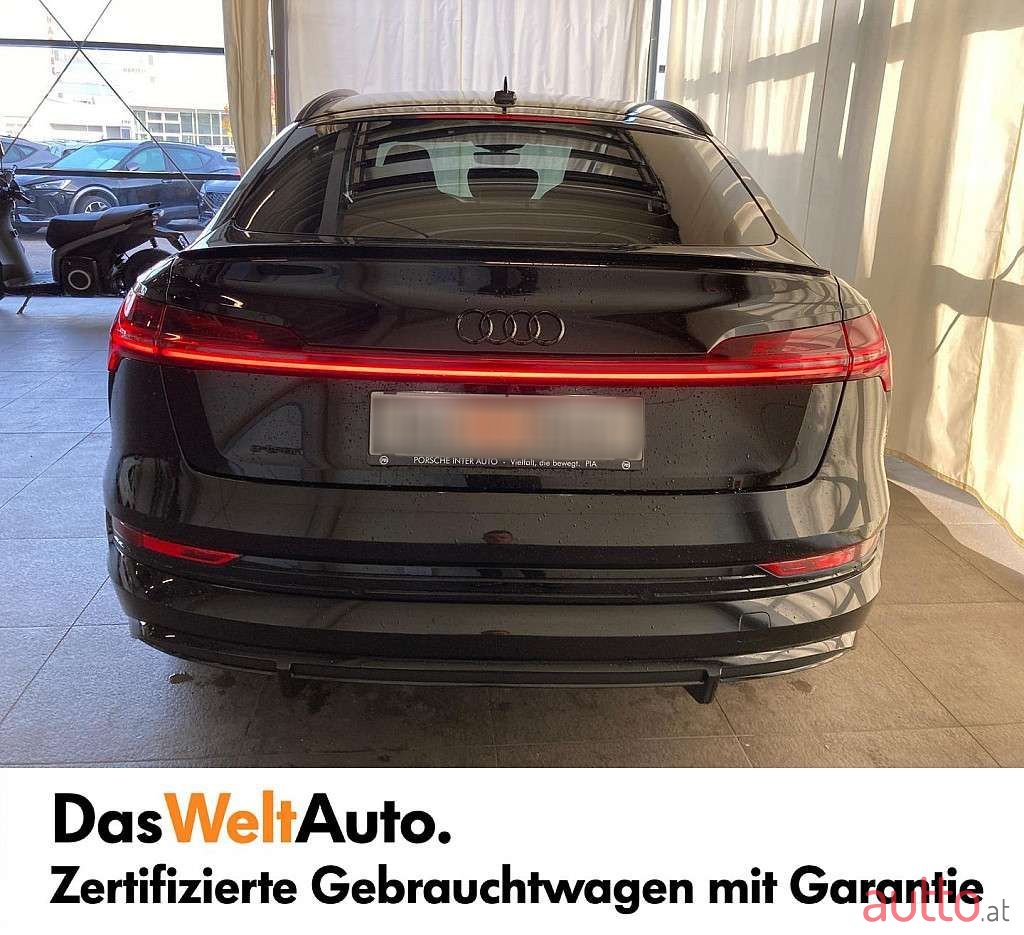 2022' Audi e-tron photo #4