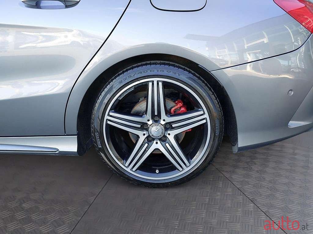 2015' Mercedes-Benz Cla-Klasse photo #5