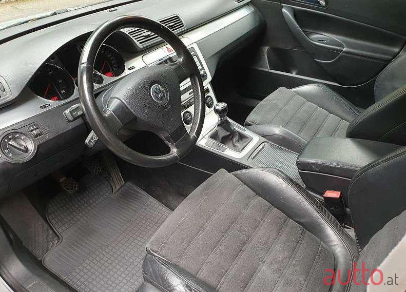 2006' Volkswagen Passat photo #2