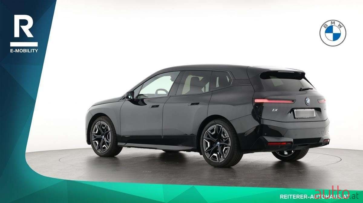 2022' BMW iX photo #4