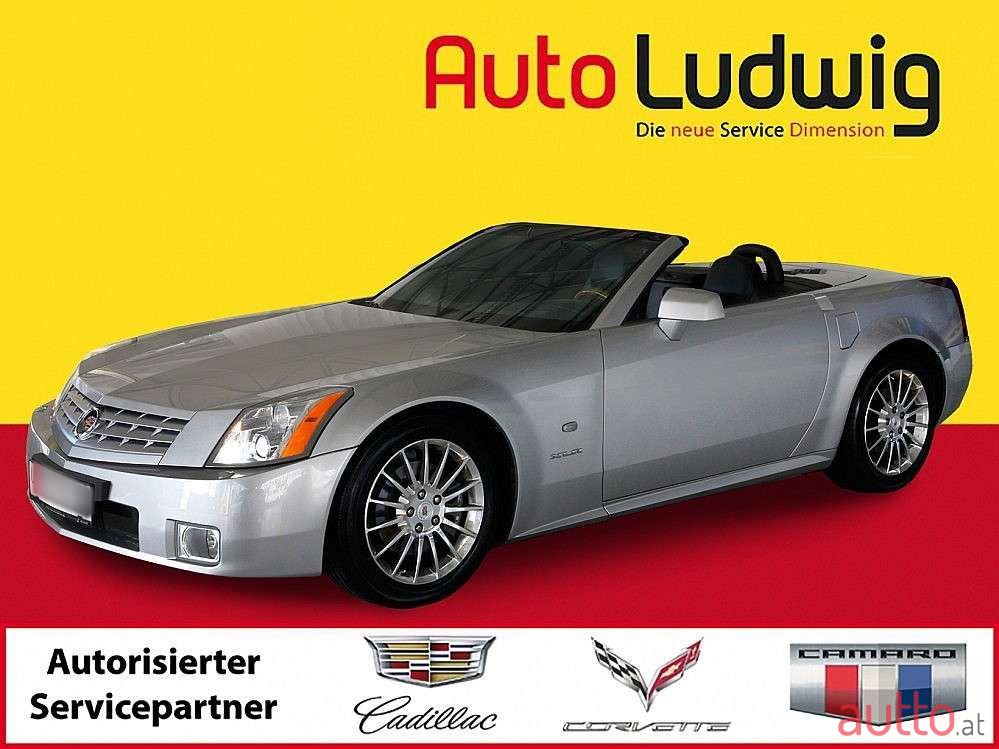 2010' Cadillac XLR photo #2