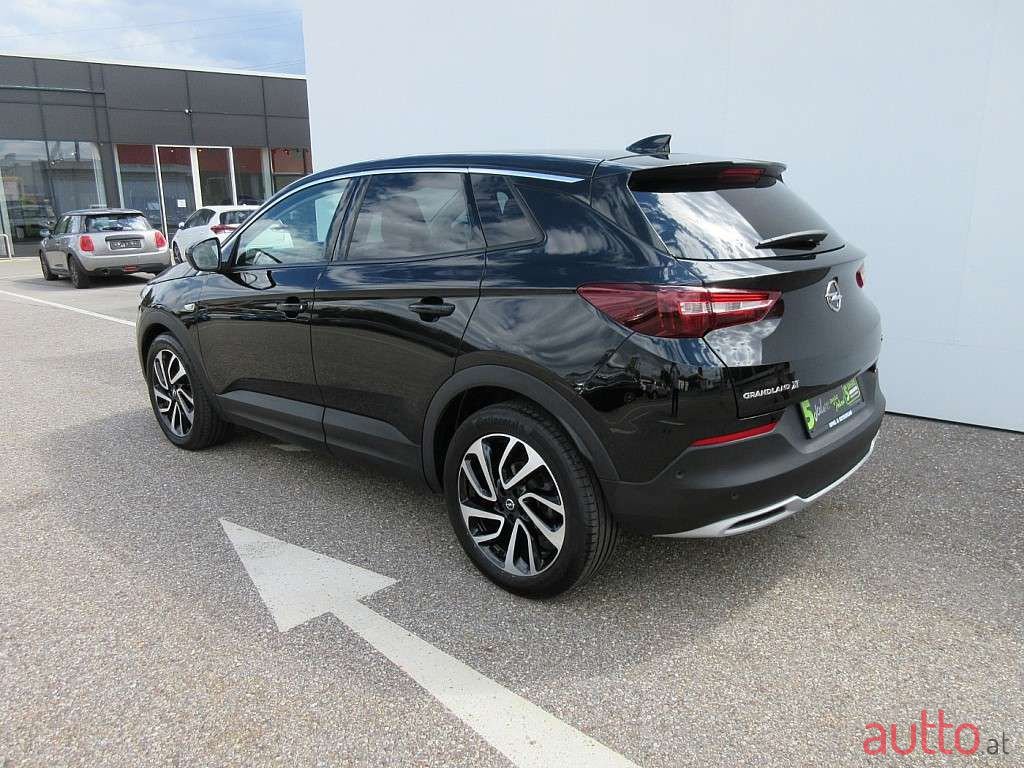 2019' Opel Grandland X photo #4