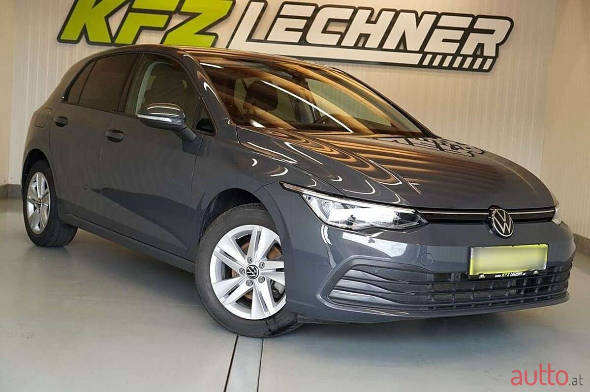 2022' Volkswagen Golf photo #2
