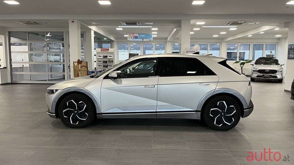 2021' Hyundai Ioniq 5 photo #3