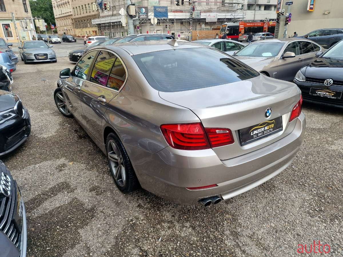 2012' BMW 5Er-Reihe photo #3