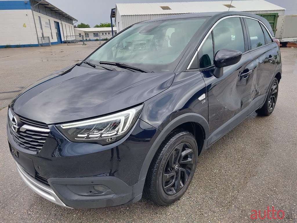 2020' Opel Crossland photo #3