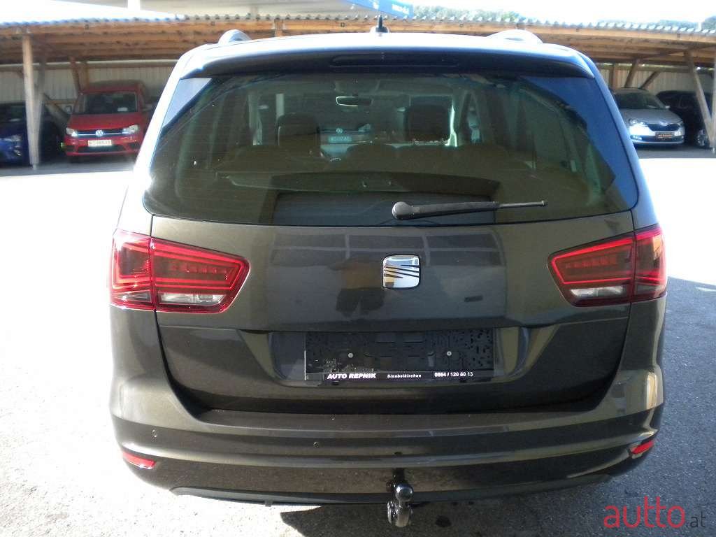 2015' SEAT Alhambra photo #5