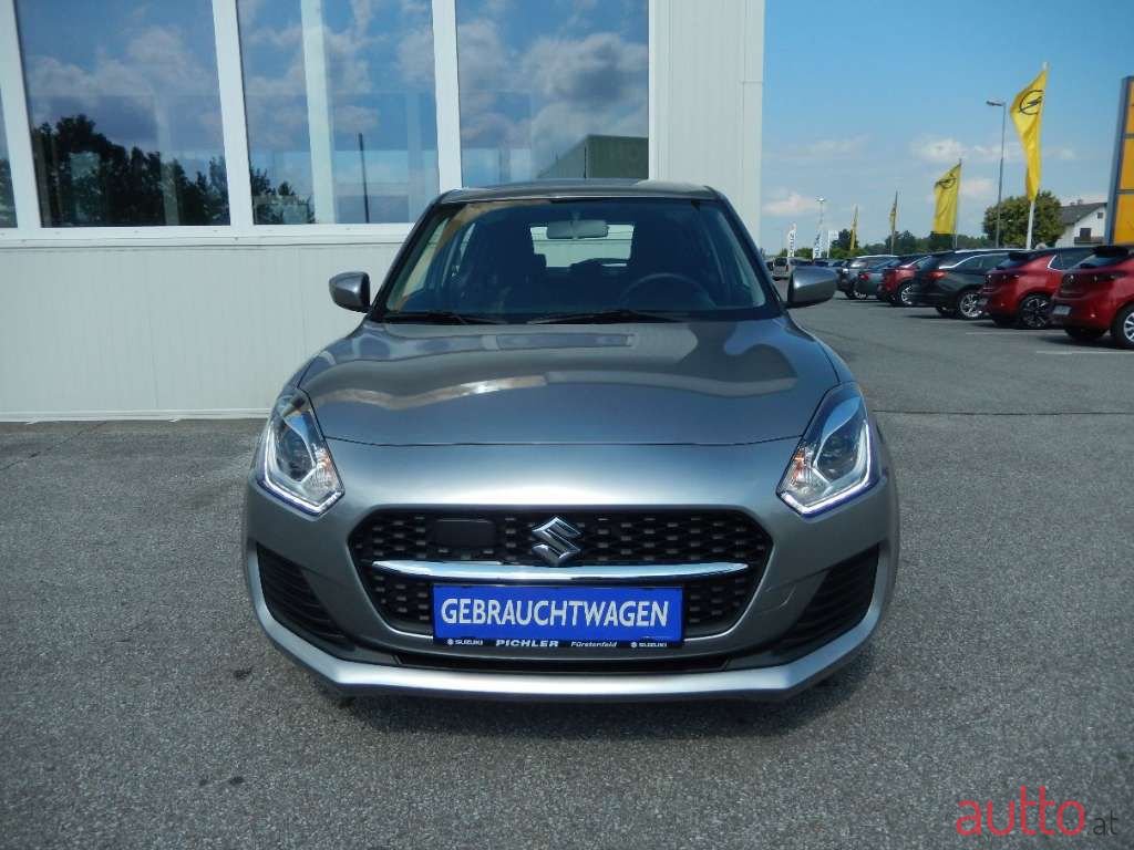 2021' Suzuki Swift photo #2