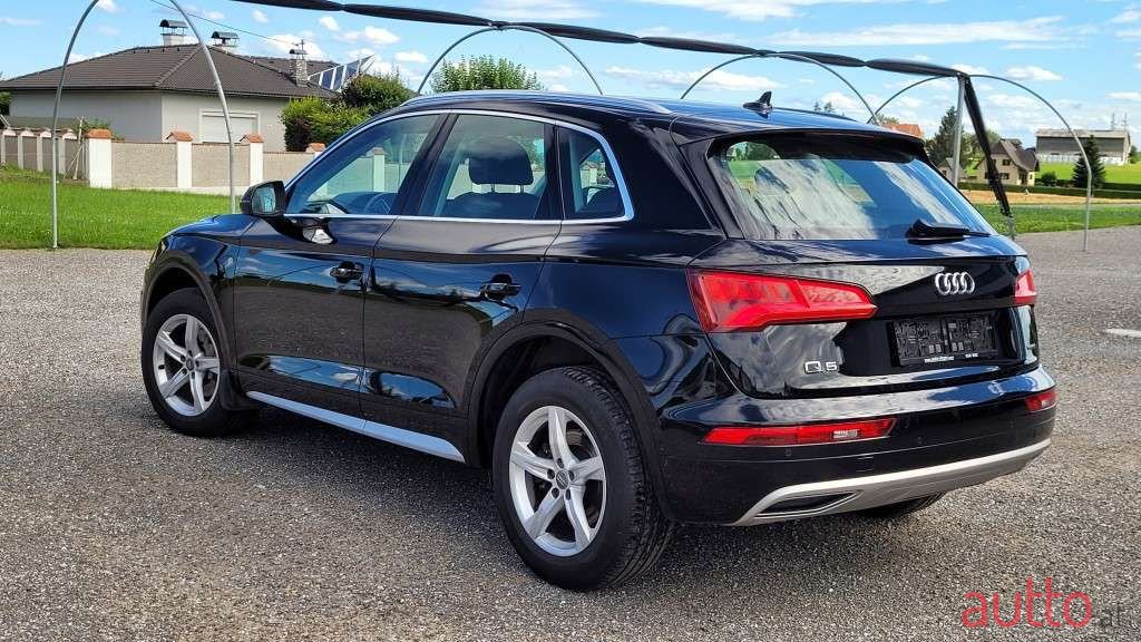 2018' Audi Q5 photo #4