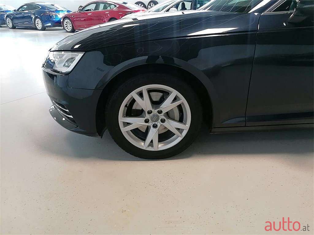 2016' Audi A4 photo #3