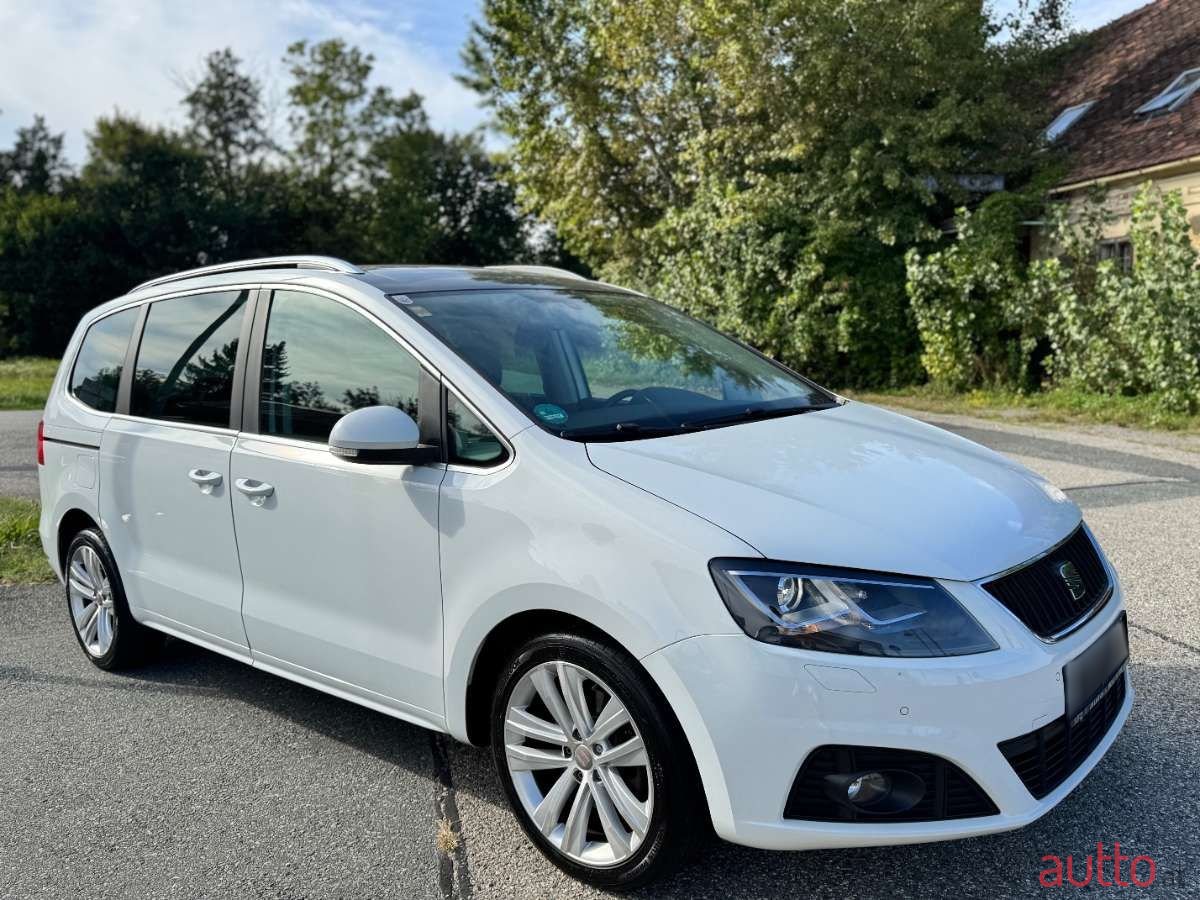 2014' SEAT Alhambra photo #4