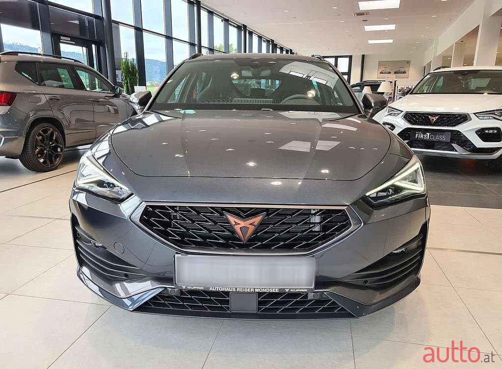 2023' Cupra Leon photo #2