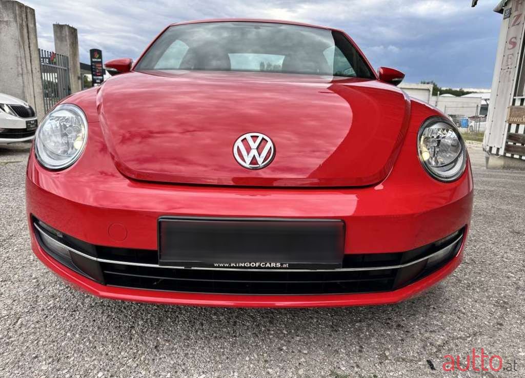 2012' Volkswagen Beetle photo #4