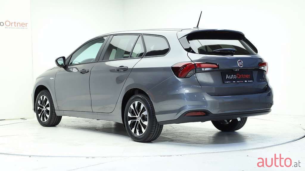 2022' Fiat Tipo photo #3