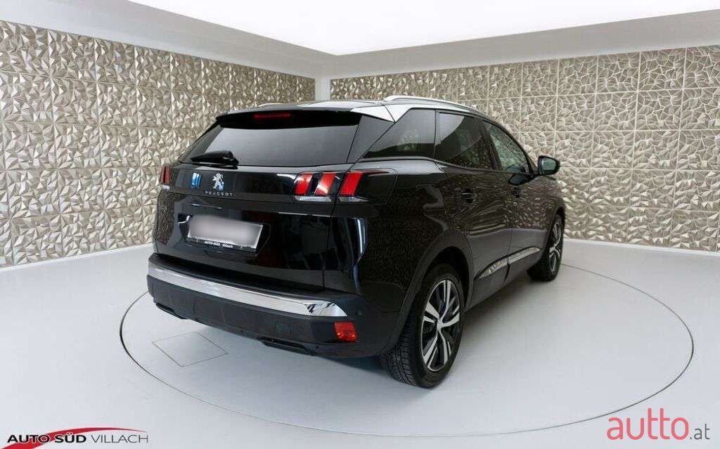 2020' Peugeot 3008 photo #6