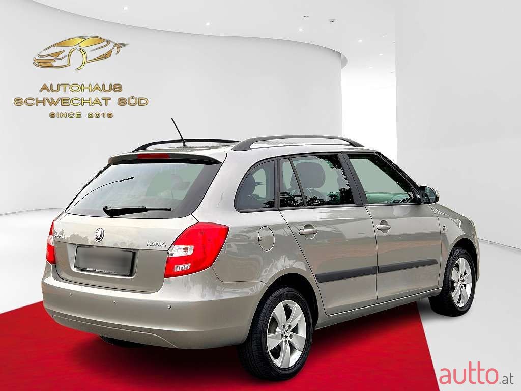 2014' Skoda Fabia photo #2