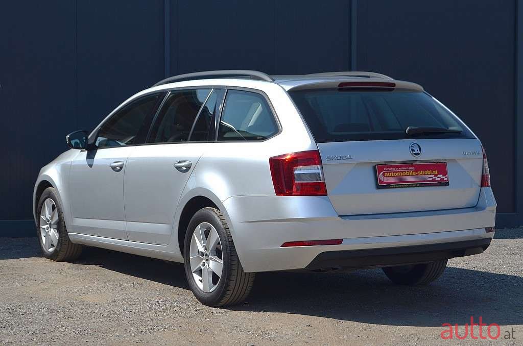 2017' Skoda Octavia photo #3