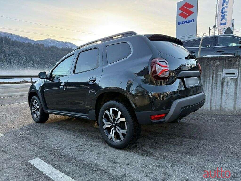 2023' Dacia Duster photo #4