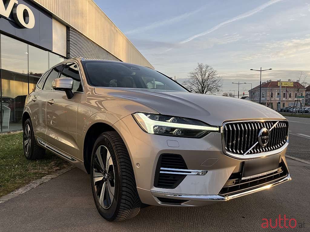 2023' Volvo XC60 photo #4