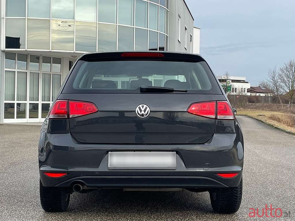 2014' Volkswagen Golf photo #5