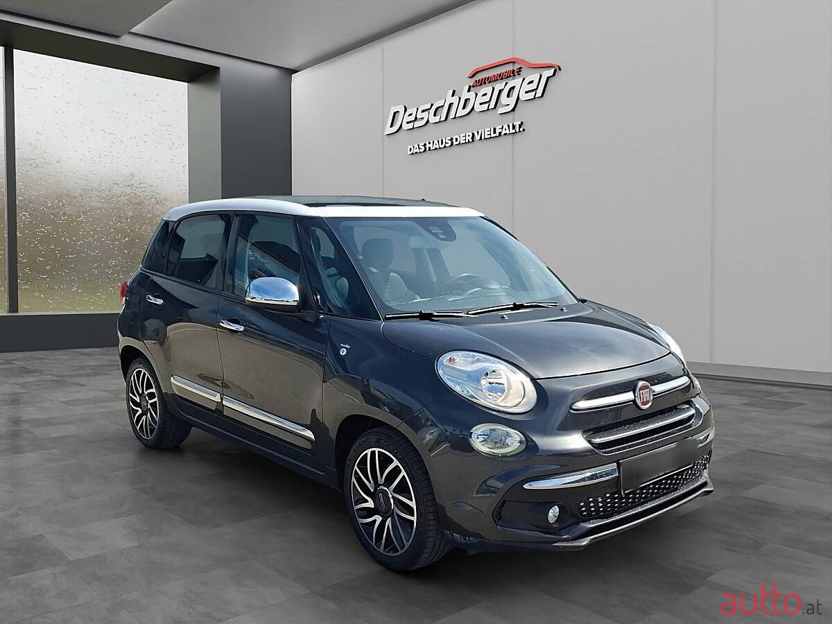 2017' Fiat 500L photo #2