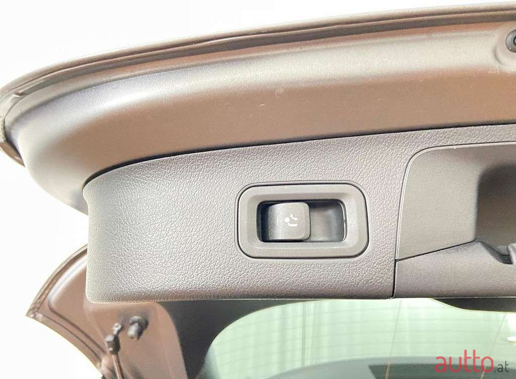 2023' Mercedes-Benz Gla-Klasse photo #5