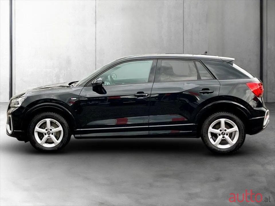 2023' Audi Q2 photo #2