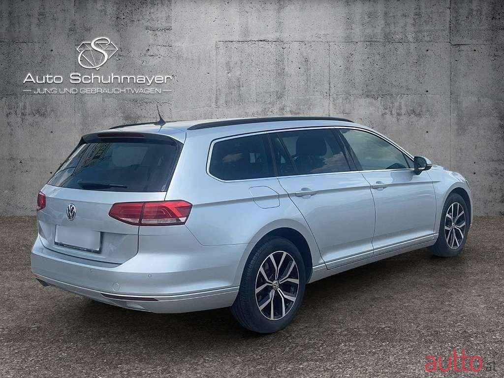 2019' Volkswagen Passat photo #5