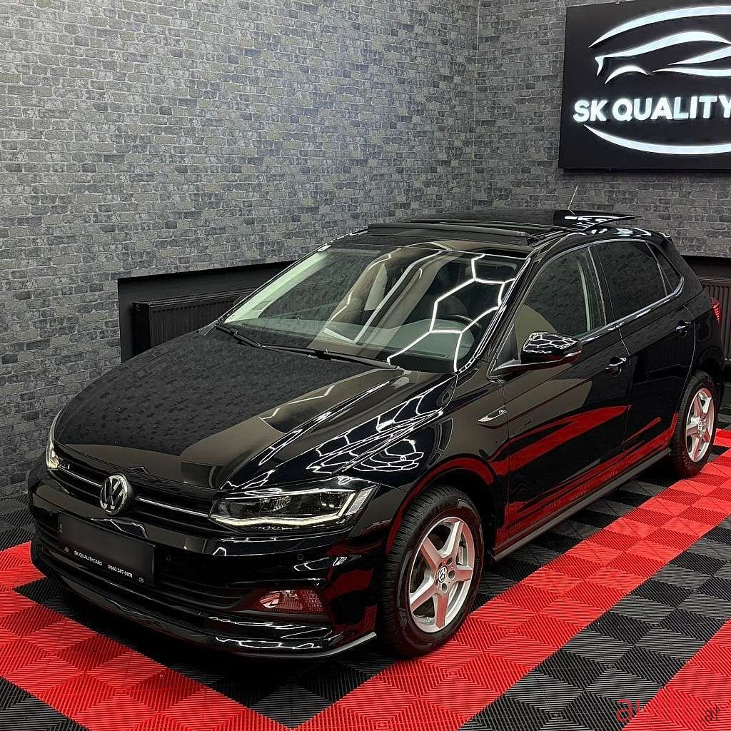 2019' Volkswagen Polo photo #3