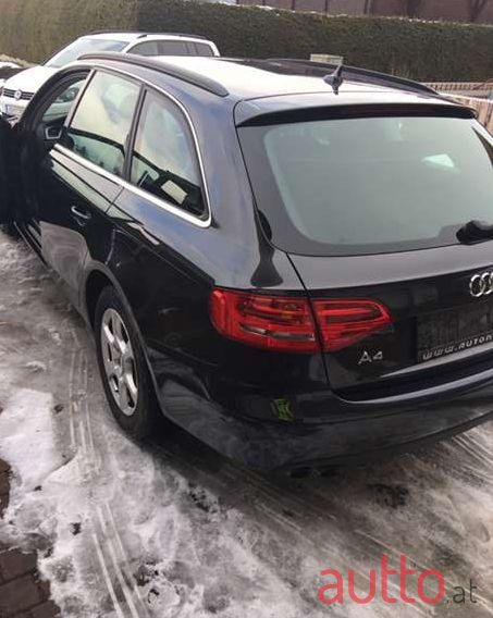 2011' Audi A4 photo #1