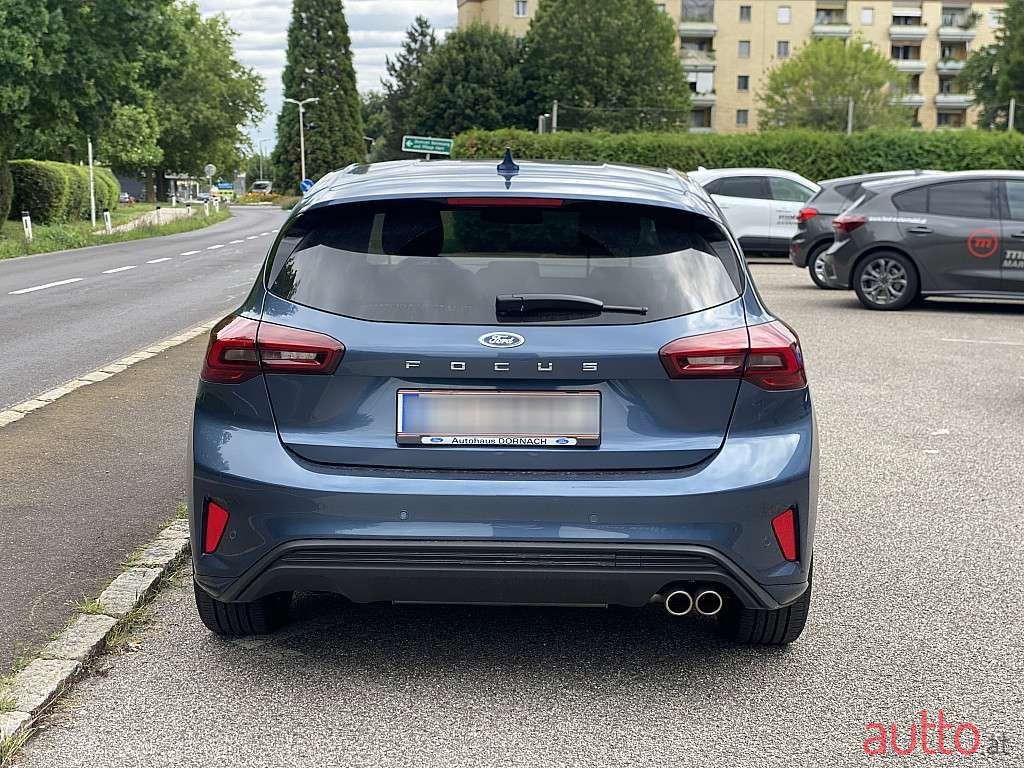 2023' Ford Focus photo #5