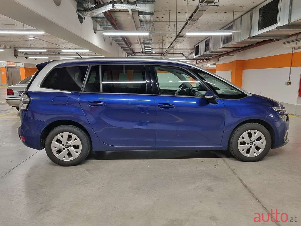 2017' Citroen C4 photo #4