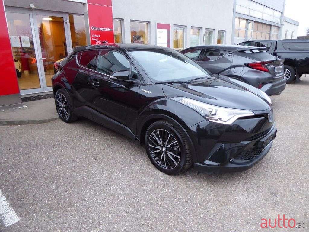 2019' Toyota C-HR photo #6