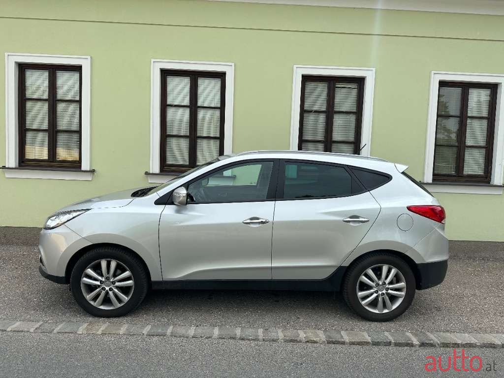 2011' Hyundai ix35 photo #4