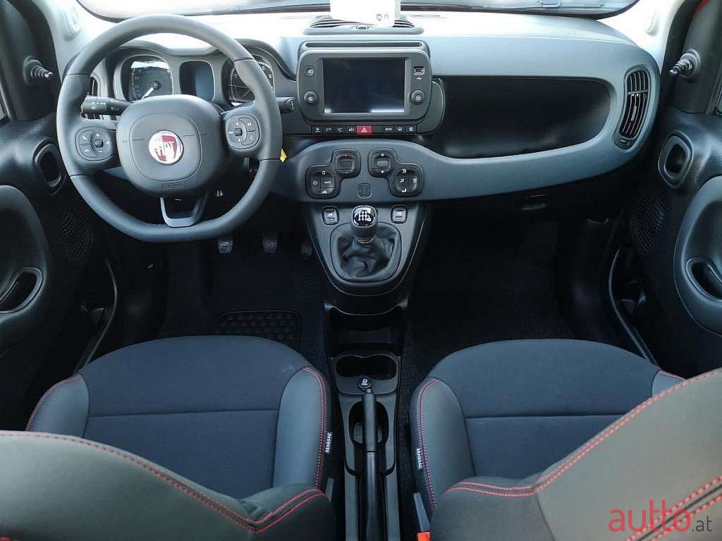 2022' Fiat Panda photo #4