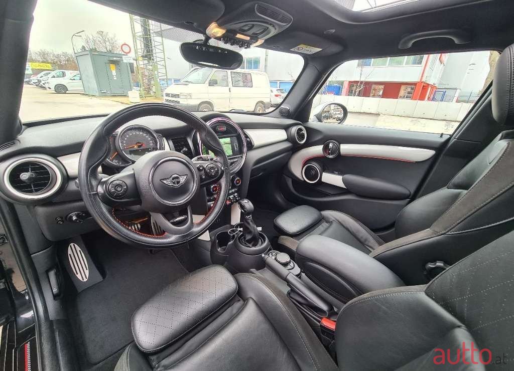 2018' MINI Mini photo #6