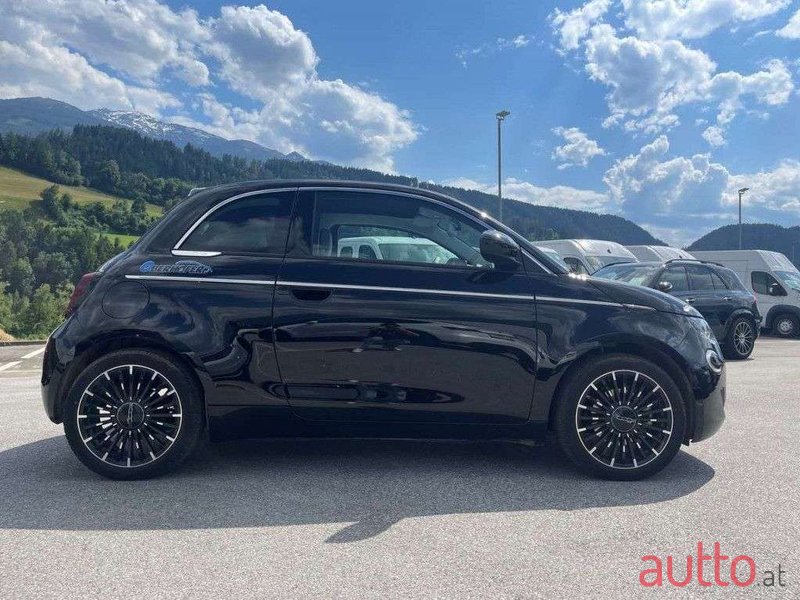 2023' Fiat 500 photo #5