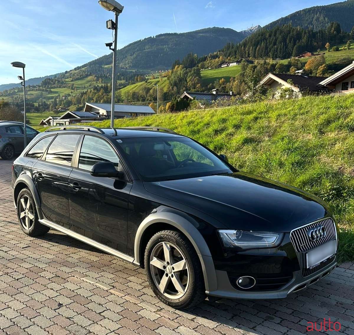2013' Audi A4 Allroad photo #3