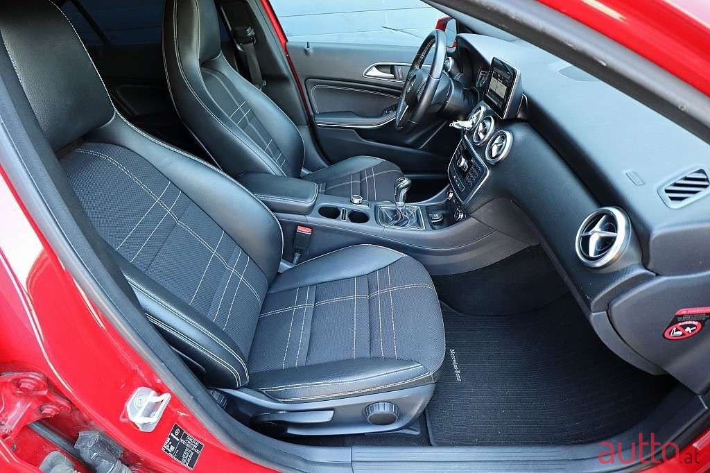 2013' Mercedes-Benz A-Klasse photo #5