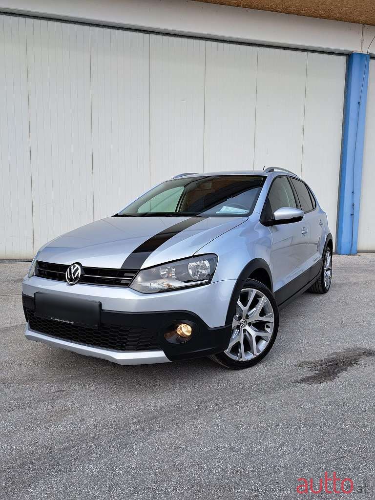 2015' Volkswagen Polo photo #4