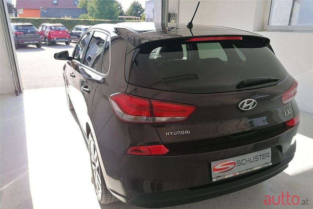 2017' Hyundai i30 photo #4