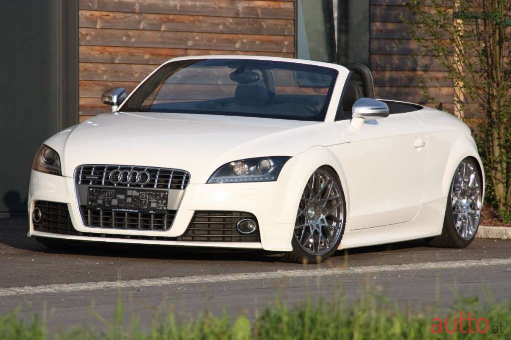 2010' Audi TT photo #2