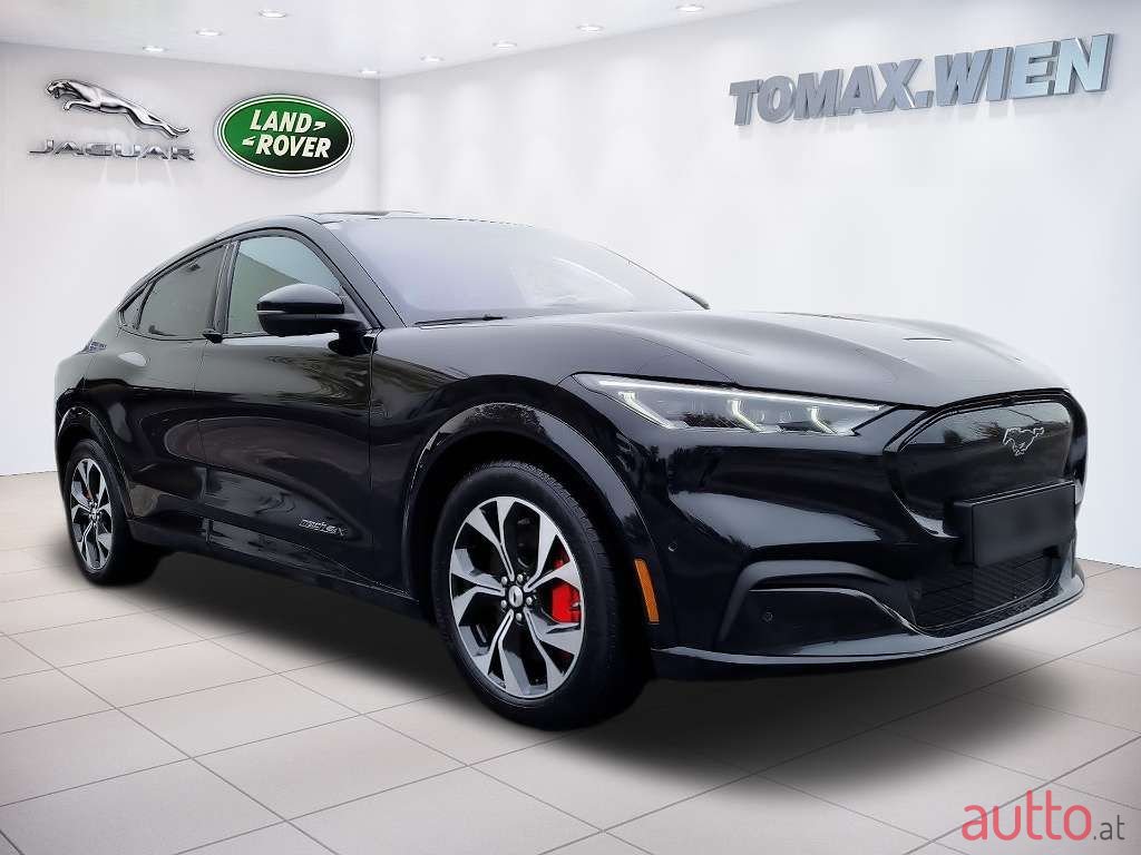 2021' Ford Mustang Mach-E photo #3