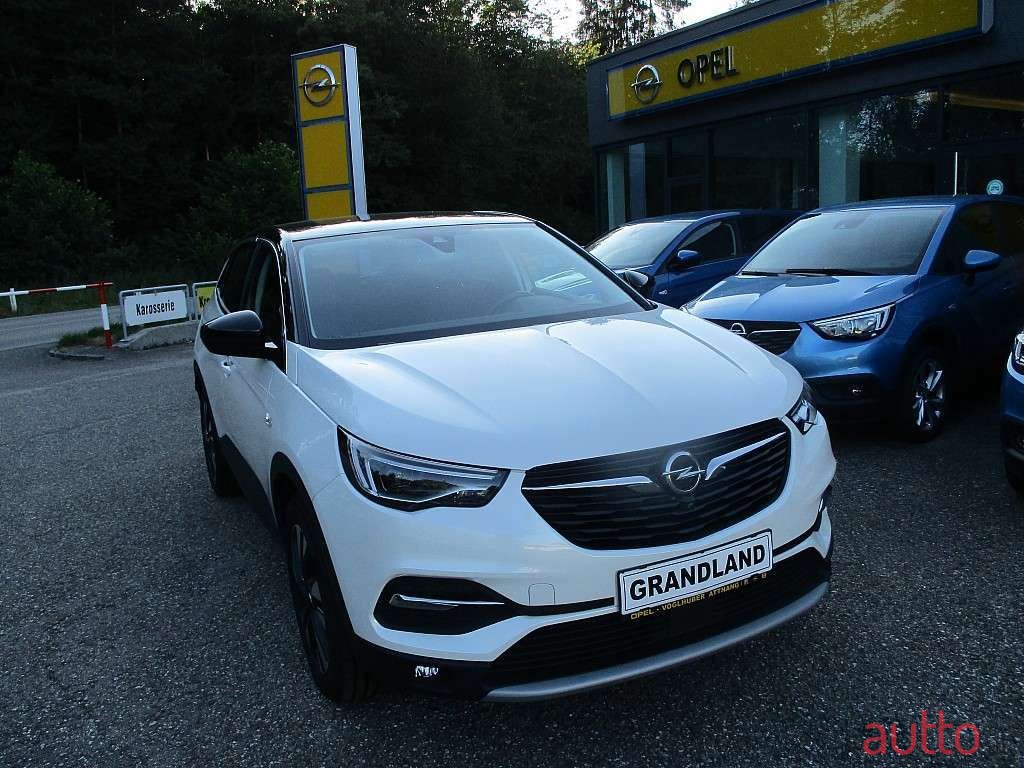 2021' Opel Grandland X photo #4