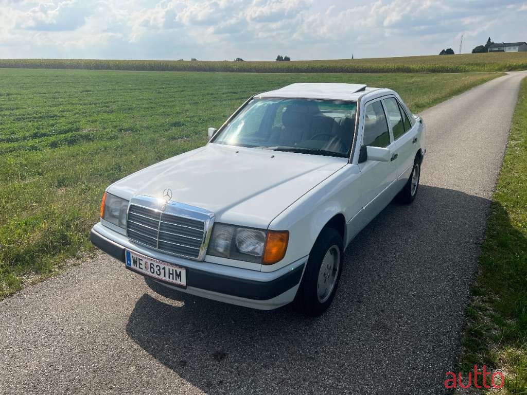 1990' Mercedes-Benz E-Klasse photo #3
