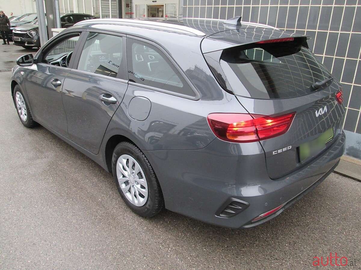 2023' Kia Ceed photo #5
