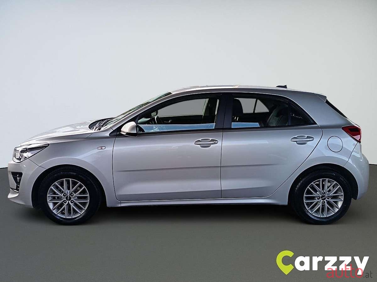 2022' Kia Rio photo #5